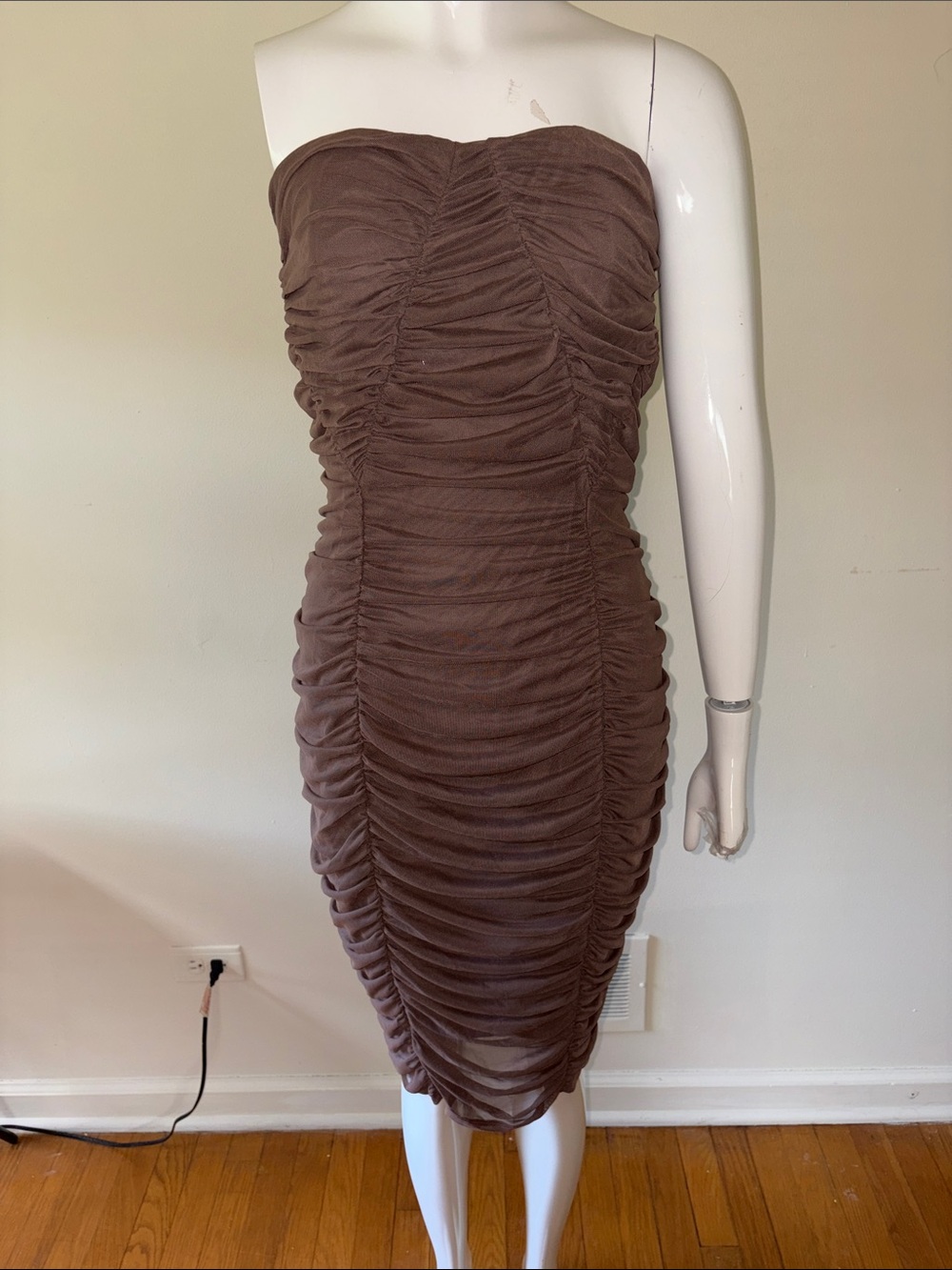 Fashion Nova Strapless Ruched Bodycon Dress in Chocolate Brown